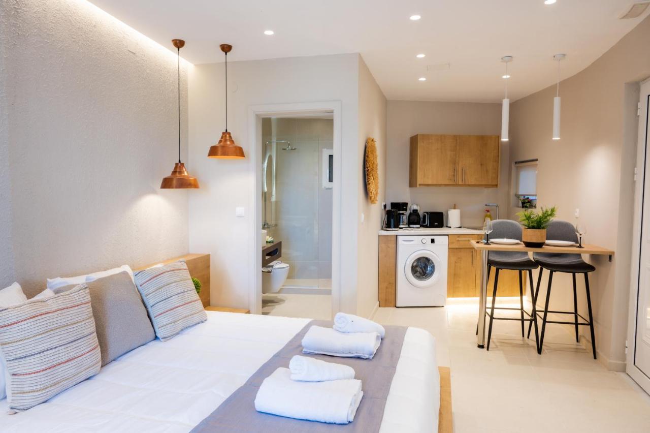 Eleftherias Suites - Near Beach Apartments Marathos Exteriör bild