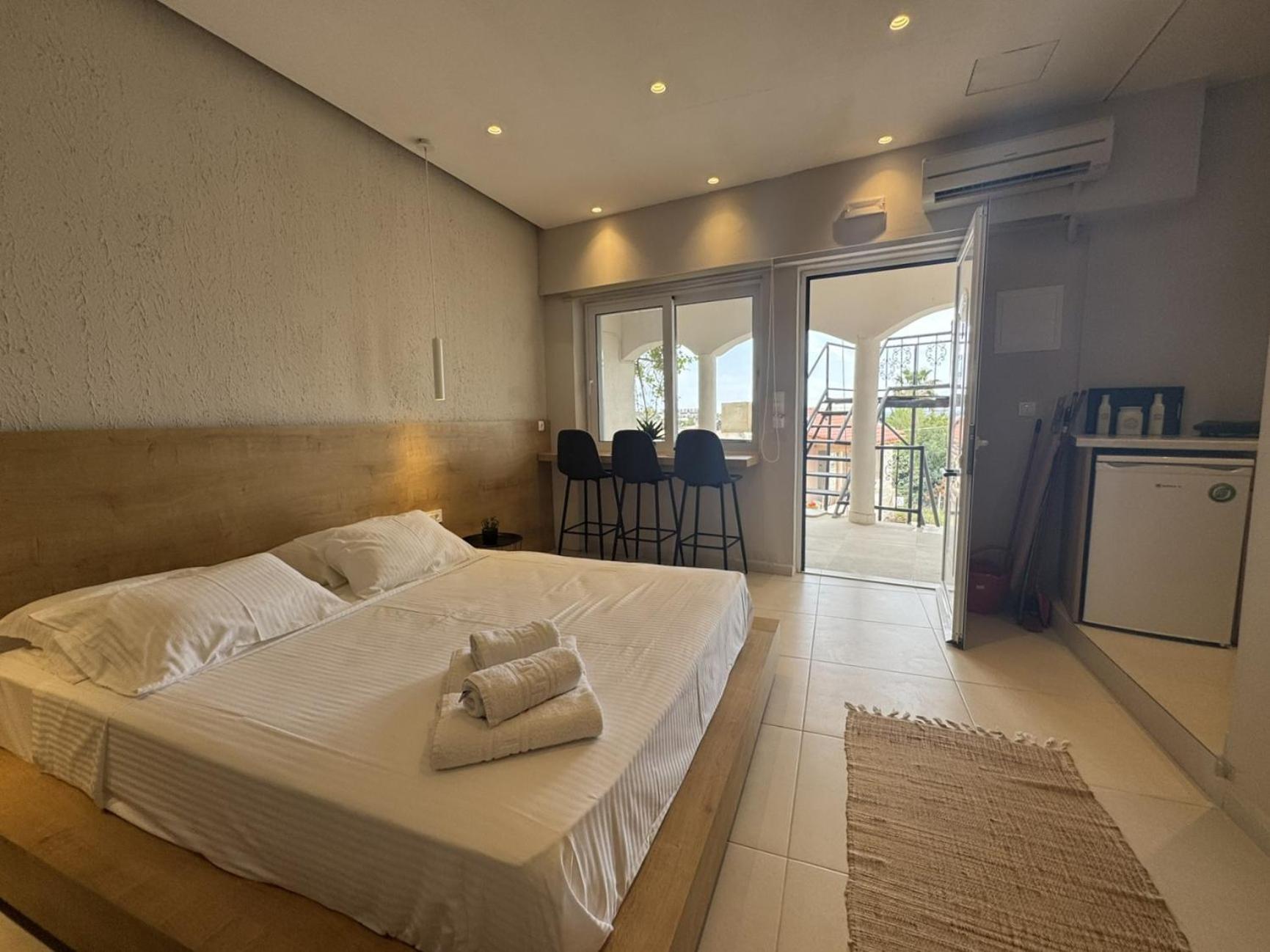 Eleftherias Suites - Near Beach Apartments Marathos Exteriör bild